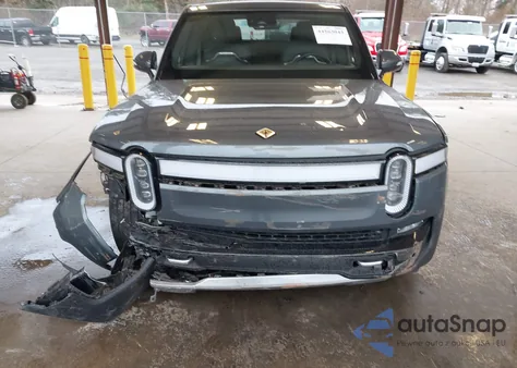 2022 Rivian R1T Launch Edition from USA, damaged, VIN 7FCTGAAL5NN002869
